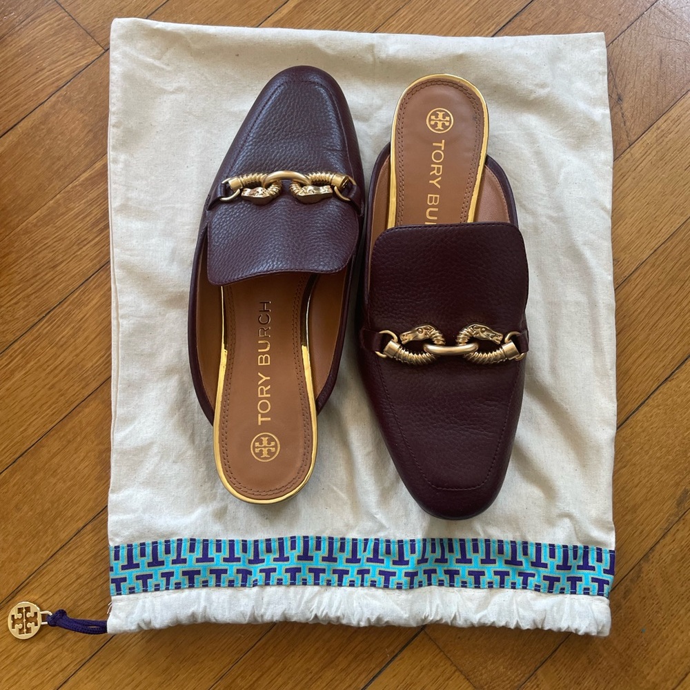 Lightly used 8.5 Tory Burch Jessa Mule in Fig